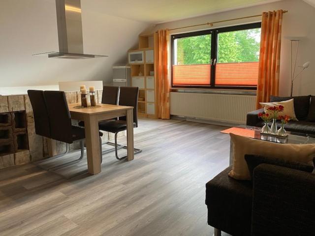 Ferienwohnung Viezens Neustadt am Rubenberge Luaran gambar